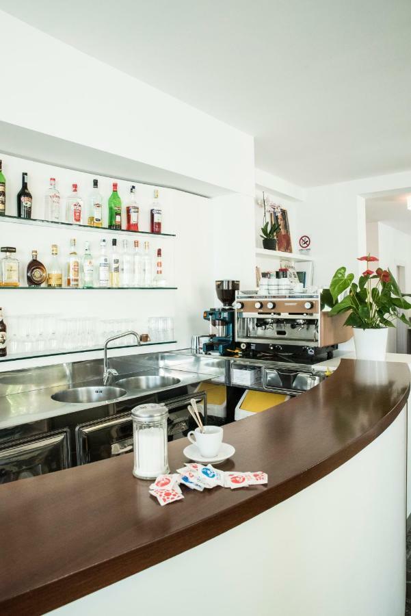 Hotel Houston Suites Rimini Dış mekan fotoğraf
