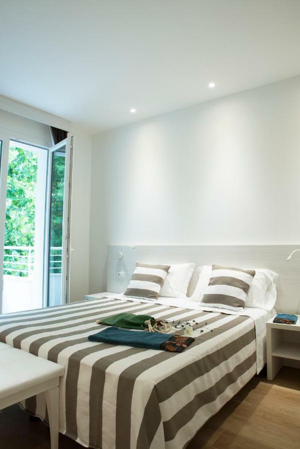 Hotel Houston Suites Rimini Dış mekan fotoğraf